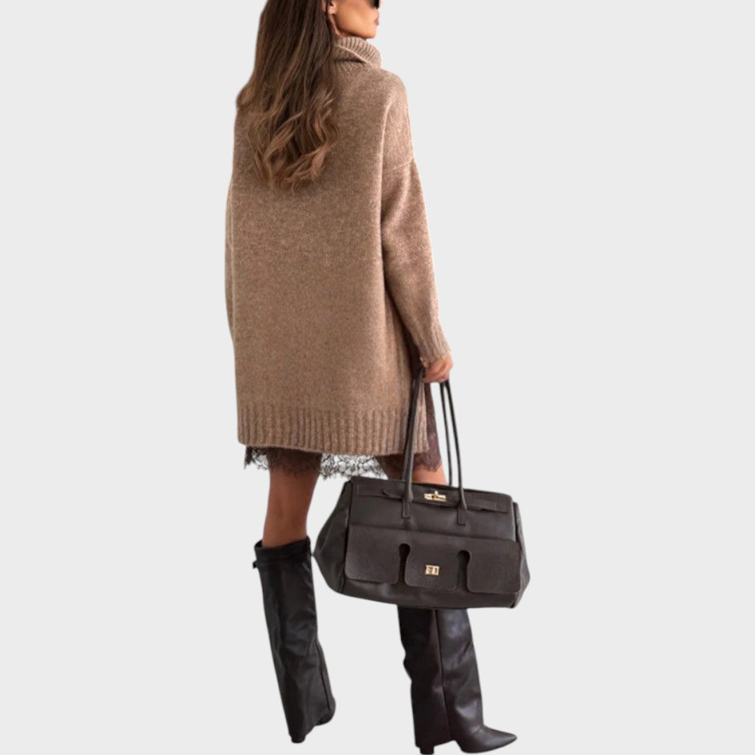 Aurora – Rullekravesweater og slipdress i sæt