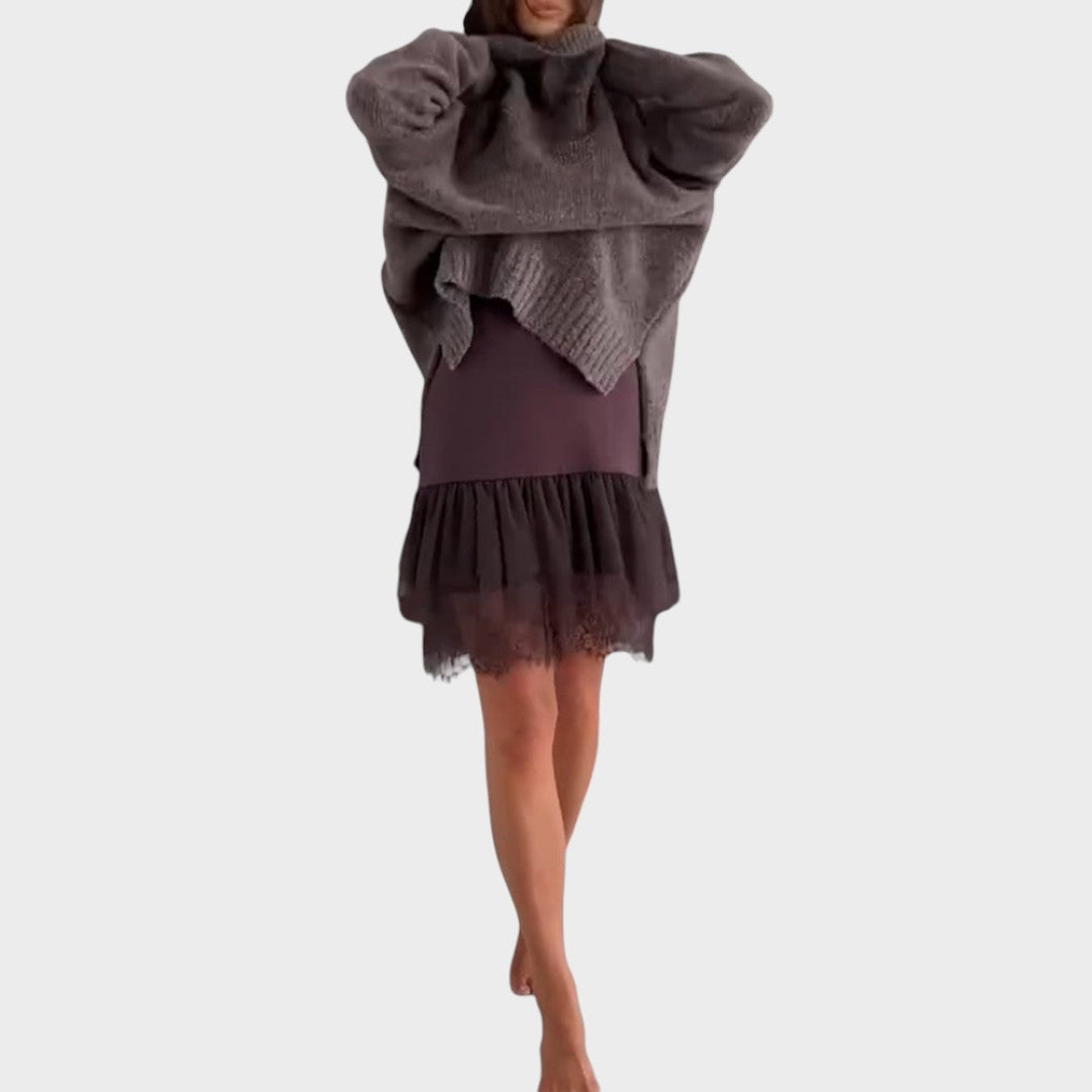 Aurora – Rullekravesweater og slipdress i sæt