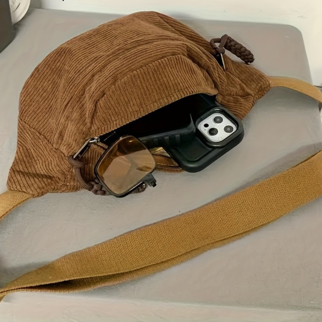 Petra – Crossbody taske i ribfløjl