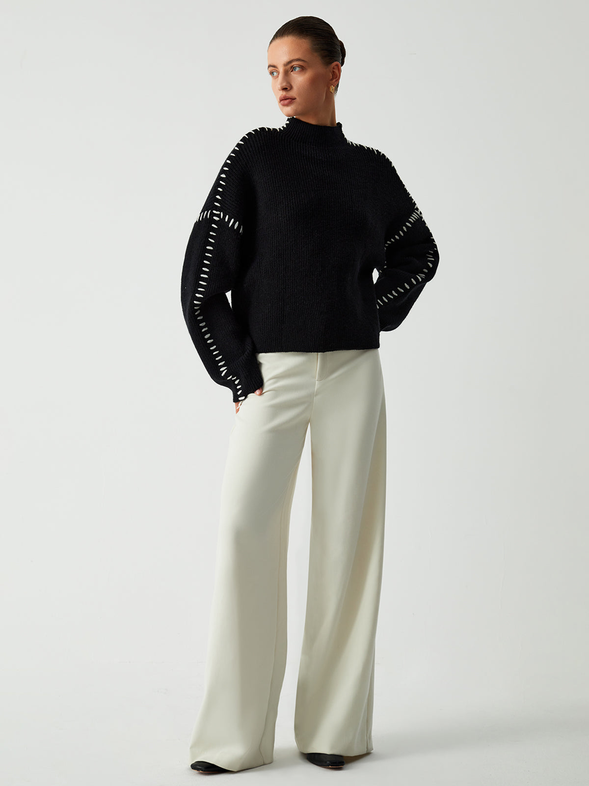 Ada | Oversized sweater med høj hals og kontrastsømme