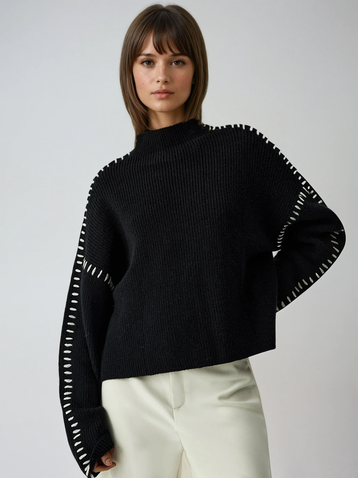 Ada | Oversized sweater med høj hals og kontrastsømme