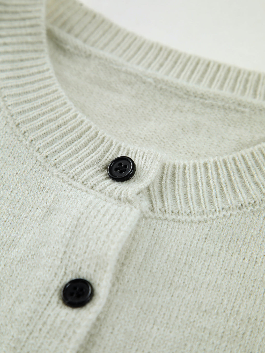 Domenica | Strikvest med knapper