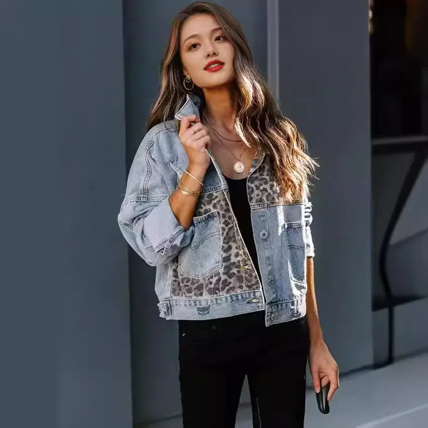 Paolina | Denimjakke med leopardindsatser og slidte detaljer