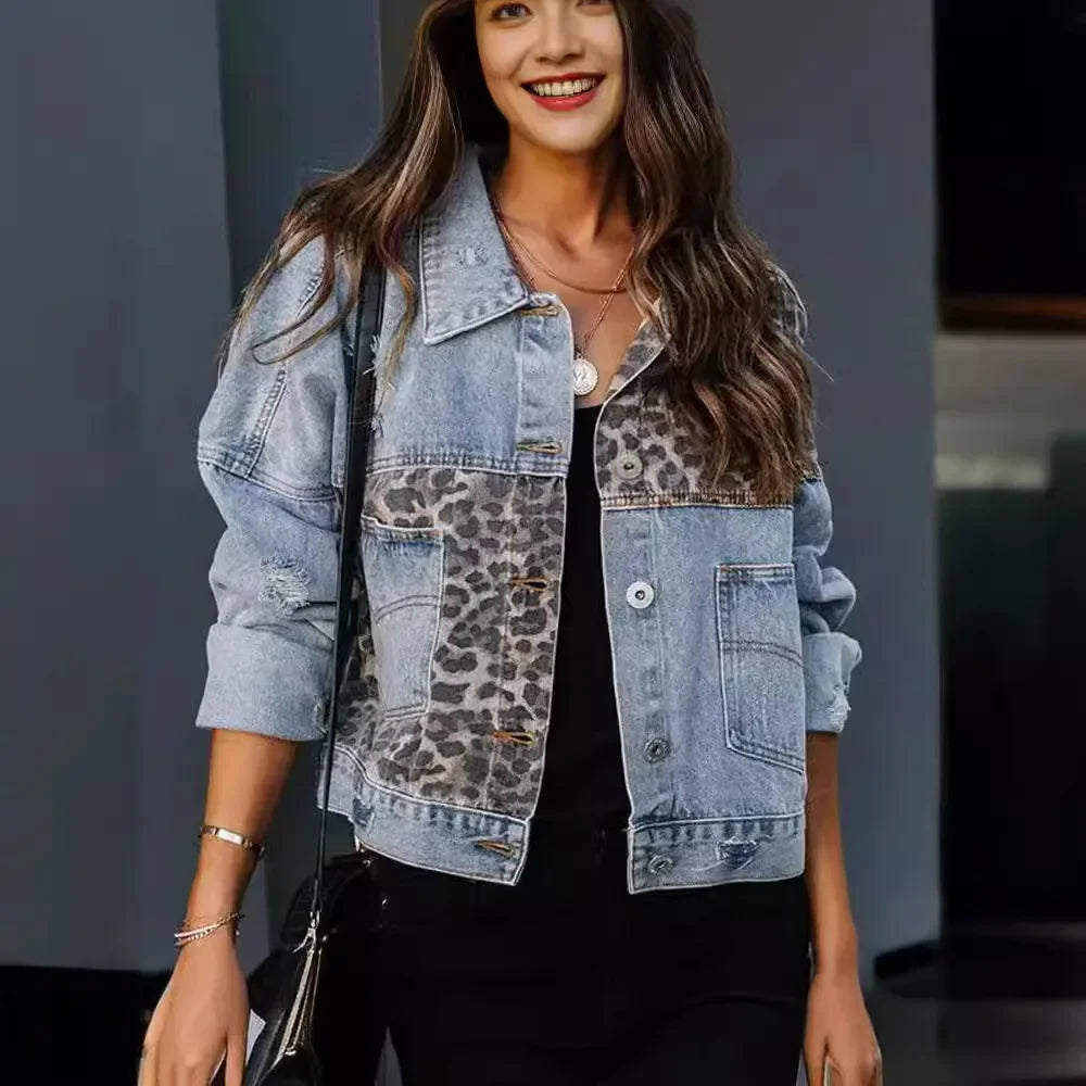 Paolina | Denimjakke med leopardindsatser og slidte detaljer