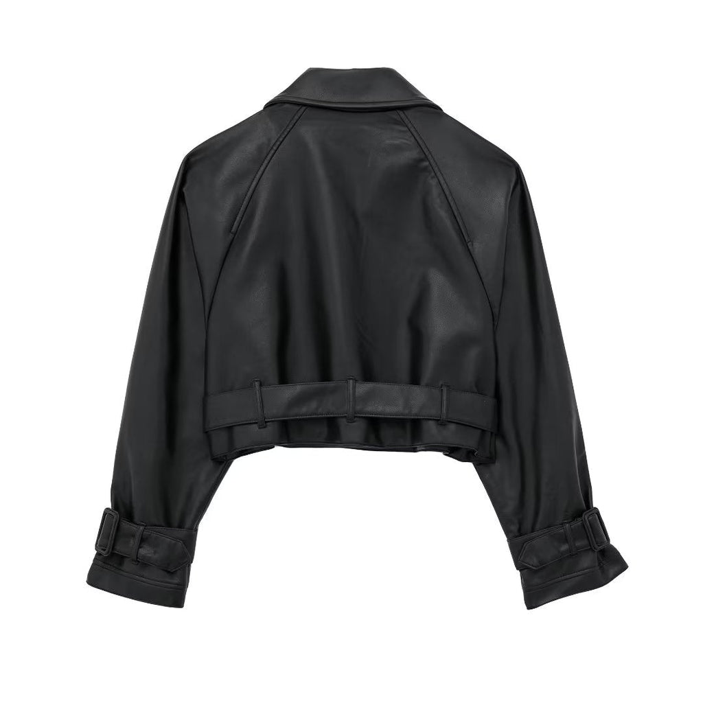 Raffaella | Kort trenchcoat i imiteret læder
