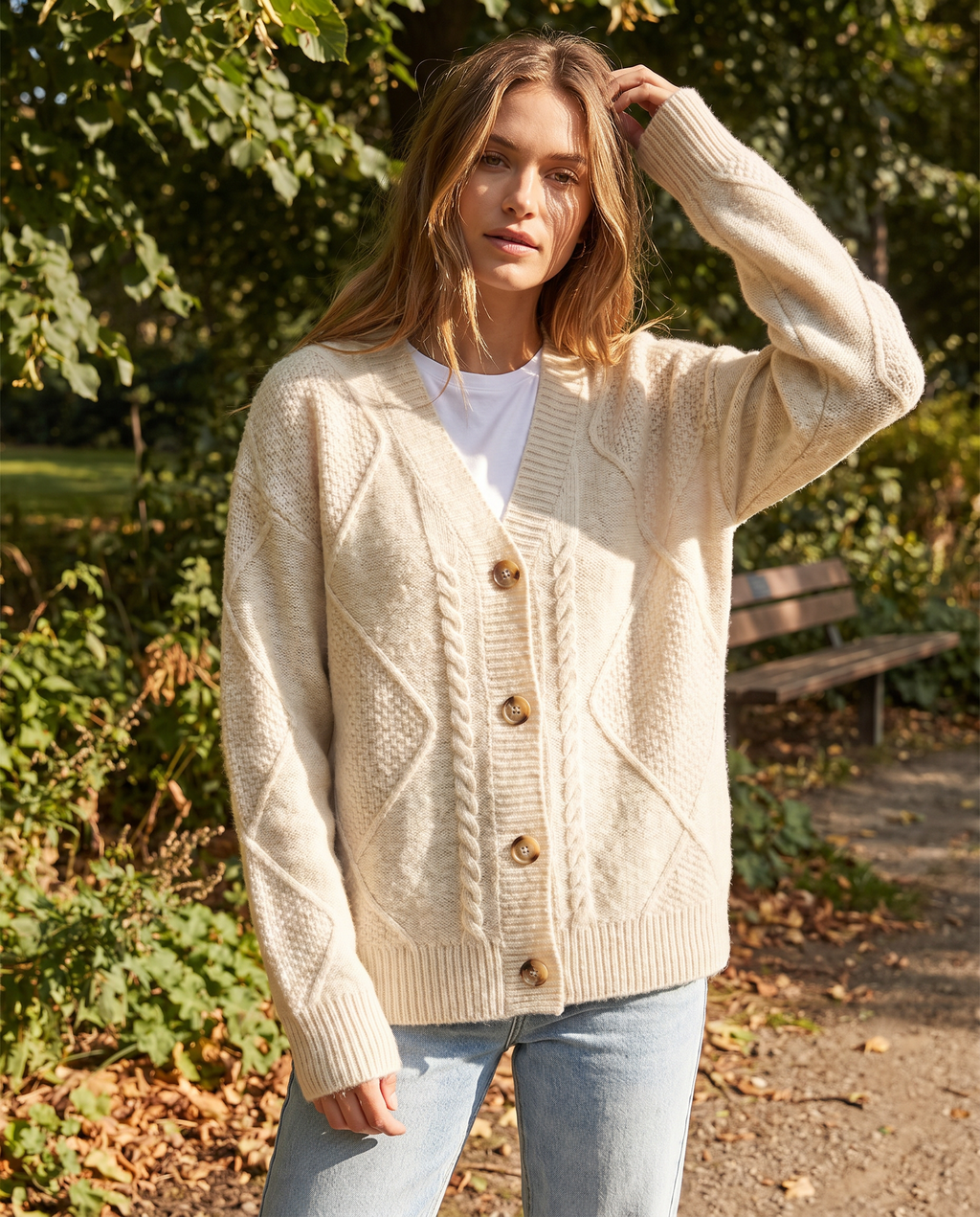 Fernanda – Kabelstrikket cardigan med knapper foran