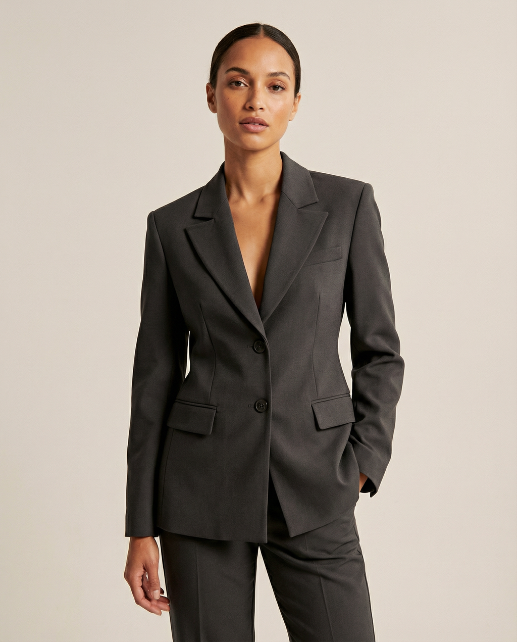 Emma – Elegant blazer med reverskrave