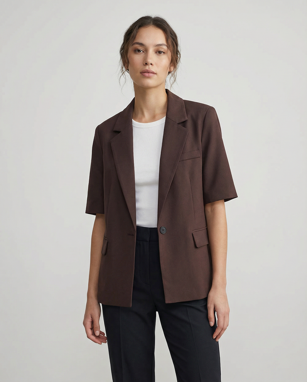 Tilde – Elegant basisblazer til kontoret med korte ærmer
