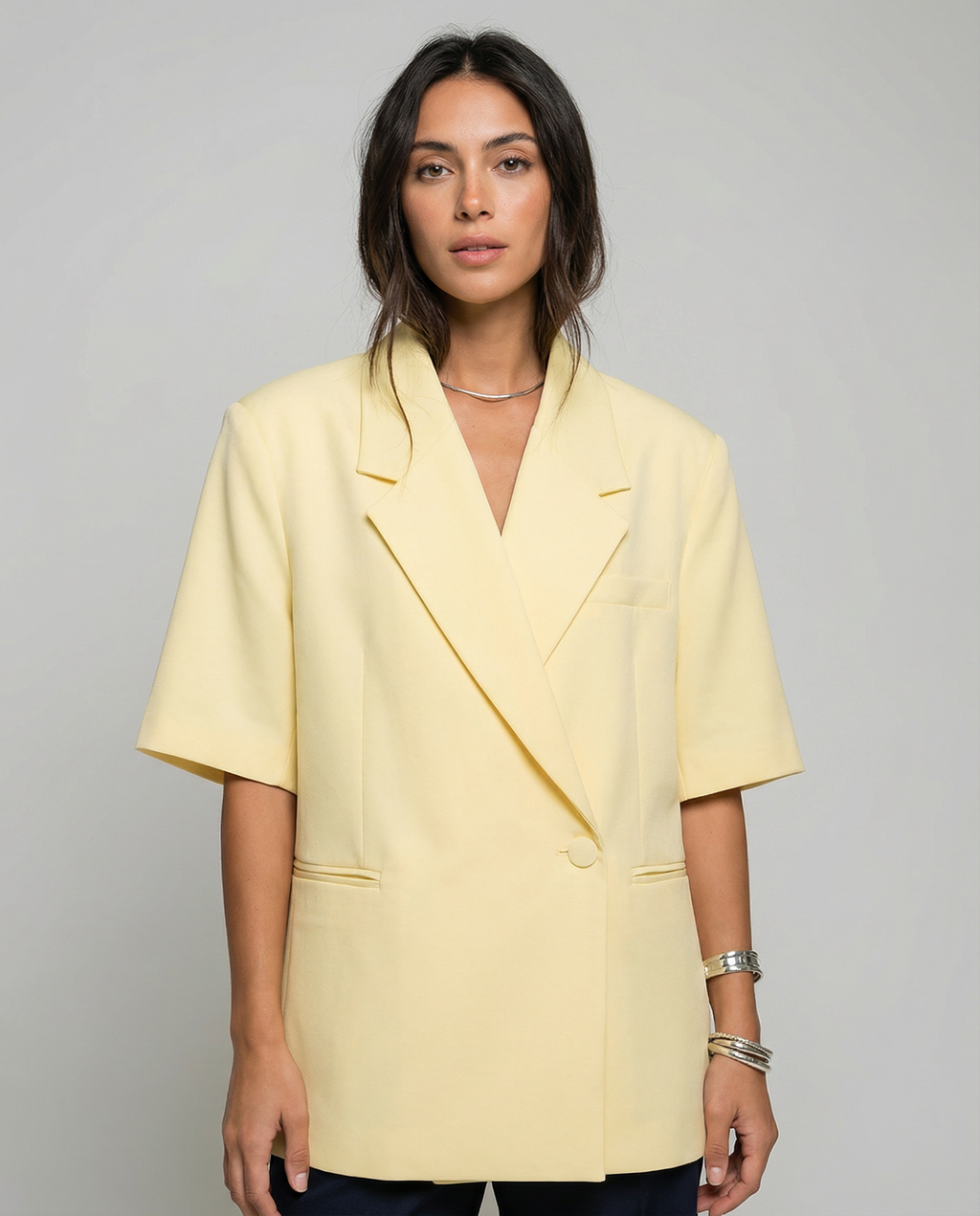 Zaira – Elegant oversized sommerblazer med korte ærmer