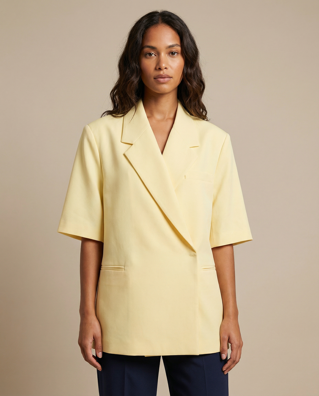 Zaira – Elegant oversized sommerblazer med korte ærmer
