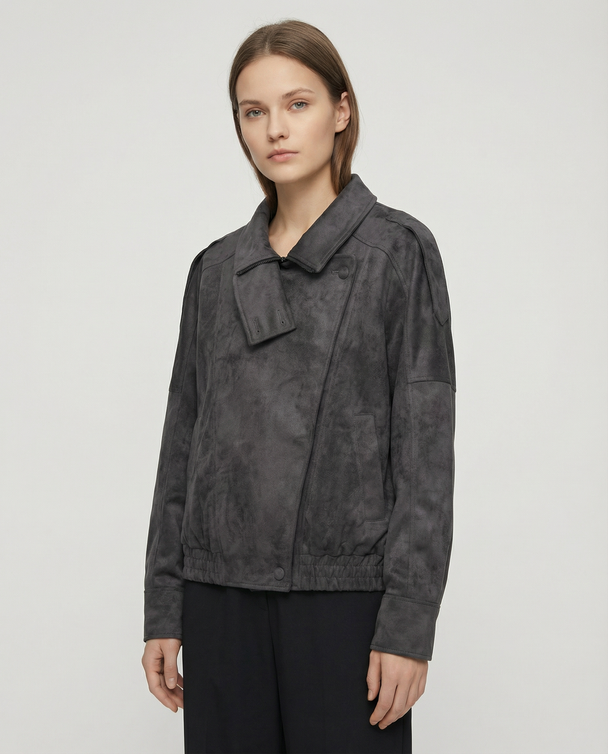 Ramona | Oversized jakke i imiteret ruskind med asymmetrisk krave