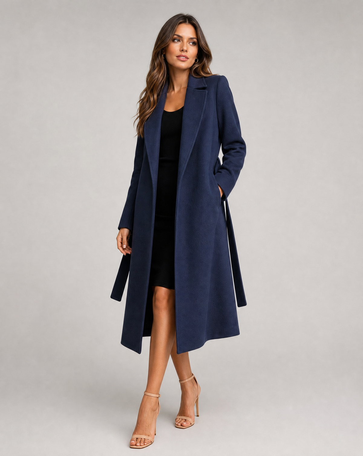 Maddalena | Lang, elegant vintertrenchcoat i uldblanding med bælte