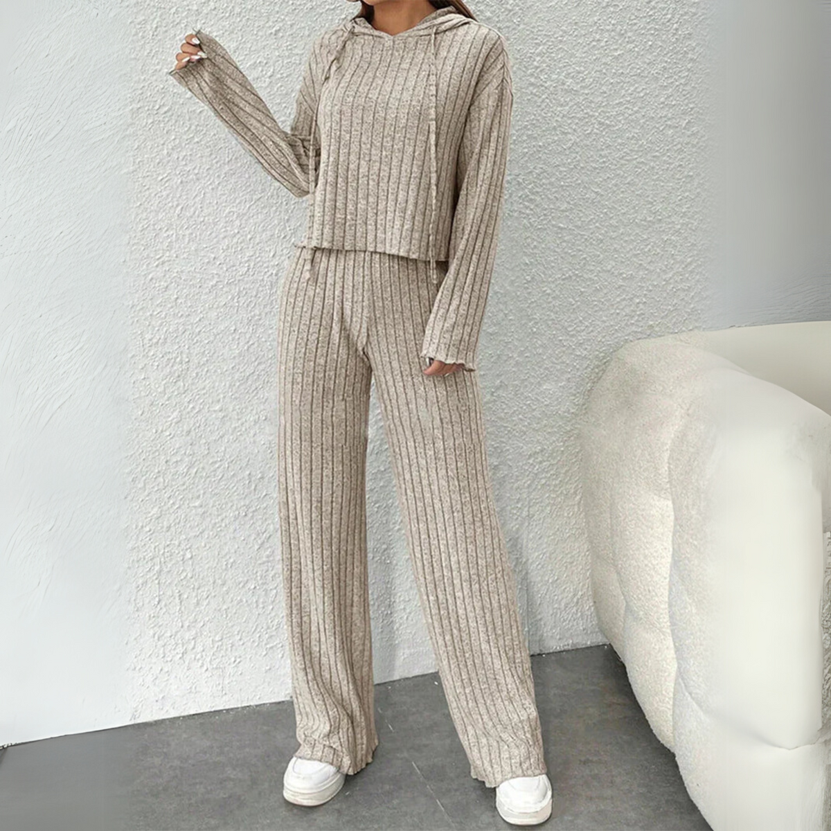 Marina | Todelt sæt med hættesweatshirt og joggingbukser
