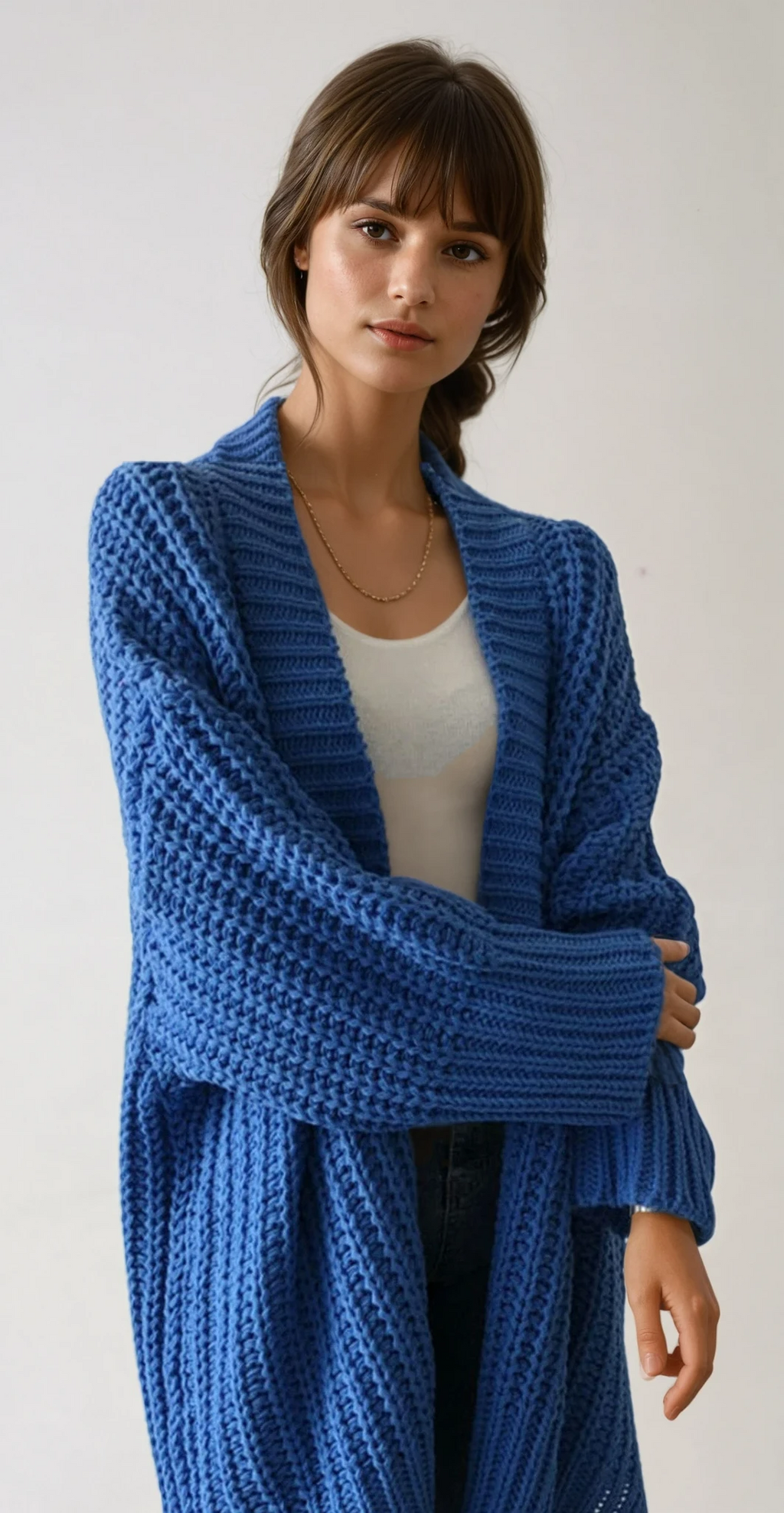 Carmela – Oversized strikcardigan med slæds