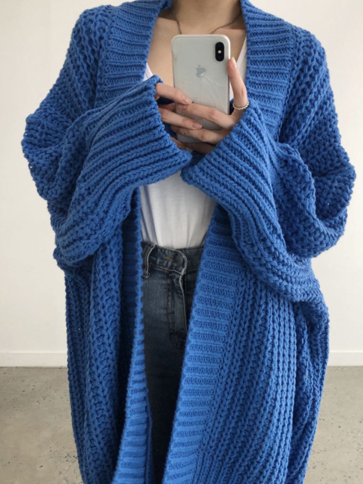 Carmela – Oversized strikcardigan med slæds
