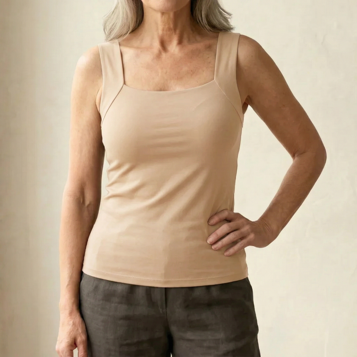 Roxanne | Tanktop med indbygget komfort-BH