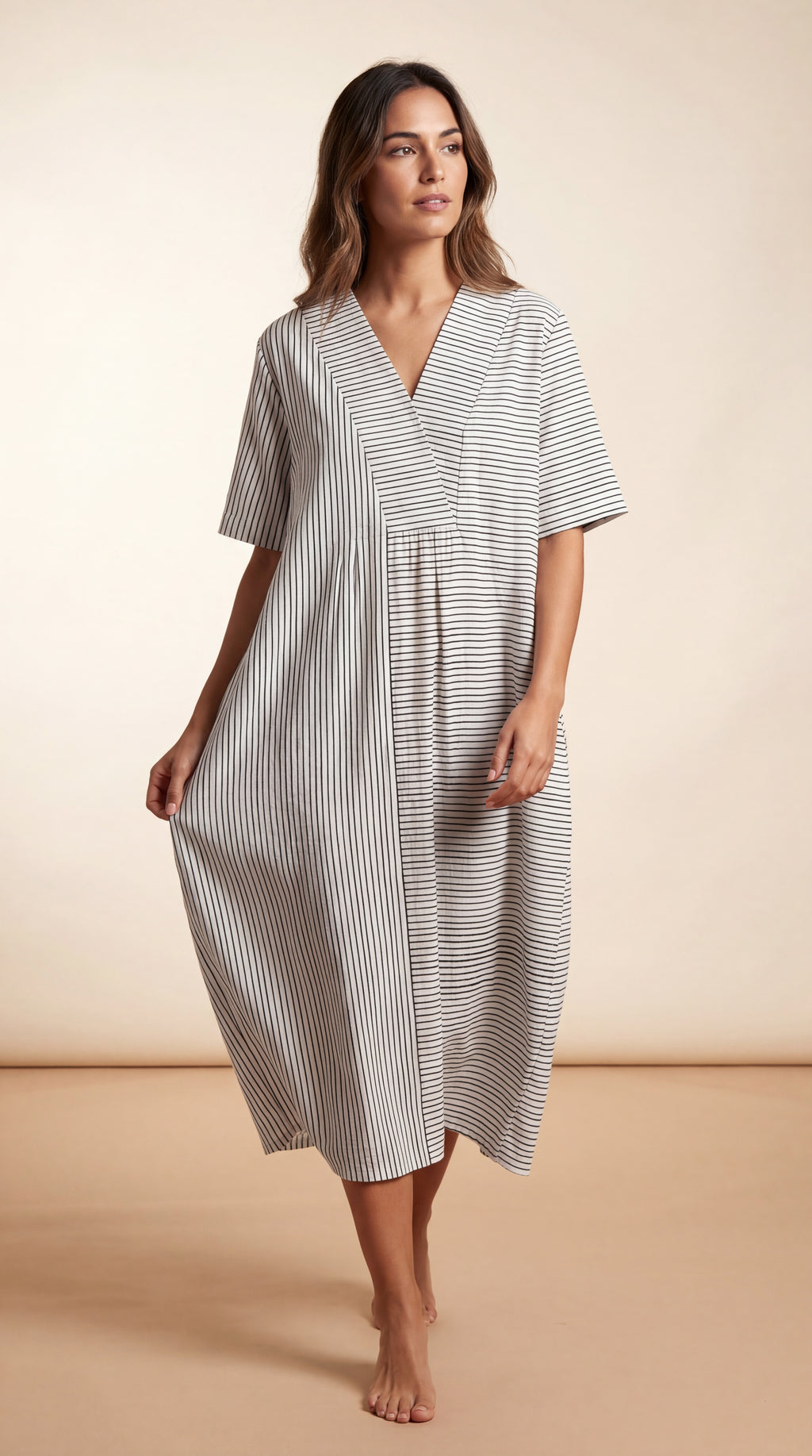 Brisa Noir | Oversize stribet midikjole