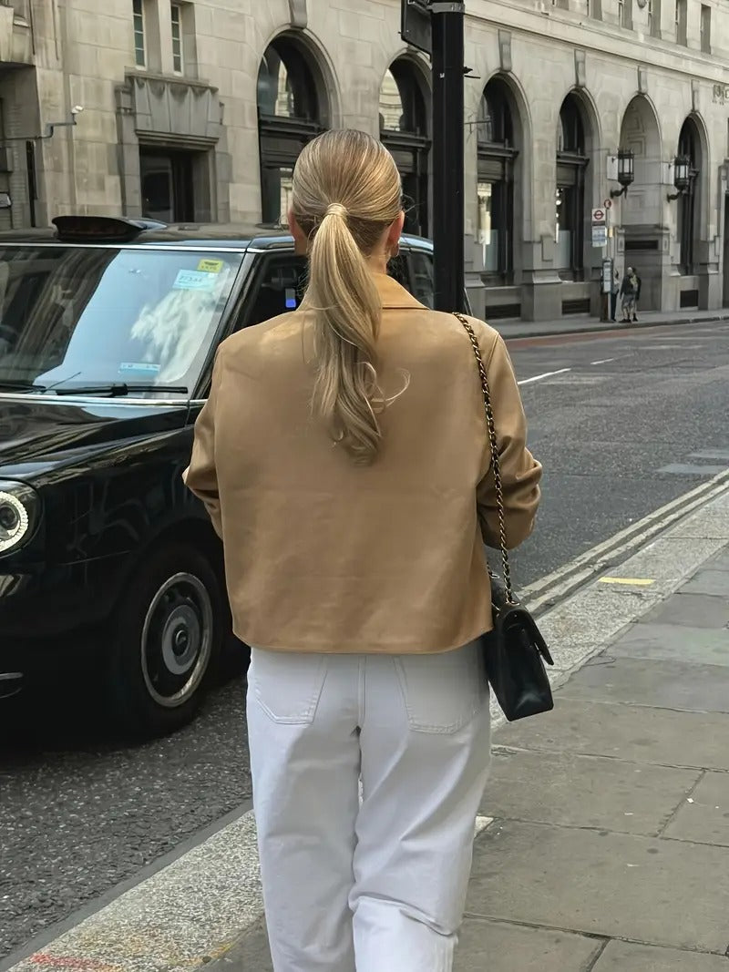 Tecla | Ruskindsjakke i camel med knapper