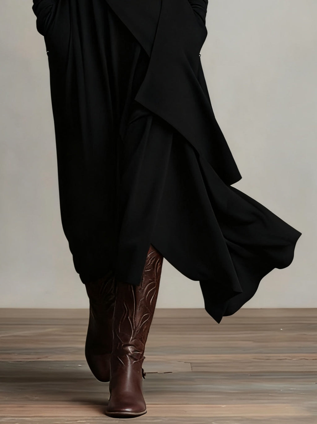 Arielle | Vintage asymmetrisk kjole med rullekrave
