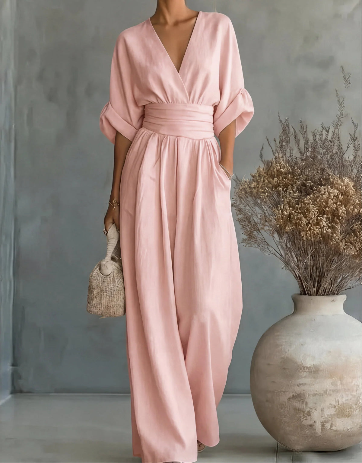 Daniela | Elegant jumpsuit med V-hals og vide ben