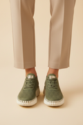 Aurea Flex — Let og minimalistisk komfort-sneaker, olivengrøn