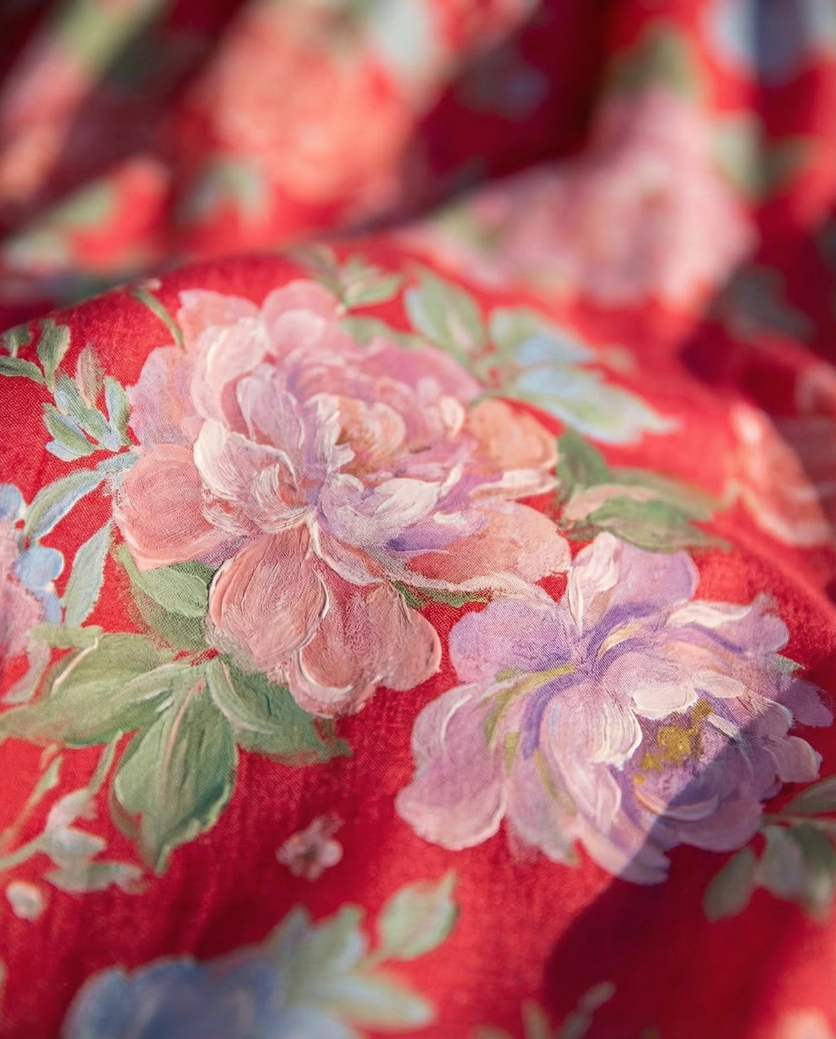 Miriam — Blomsterkjole med V-hals