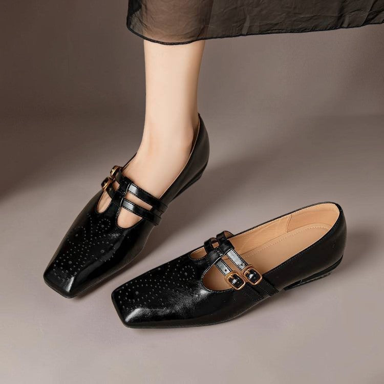 Marisol – Mary Jane-pumps med brogue-mønster og dobbelt rem