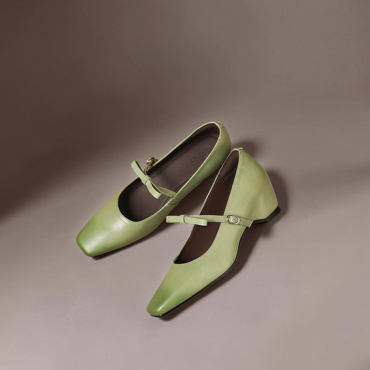 Bryony – Mary Jane-pumps med sløjferem