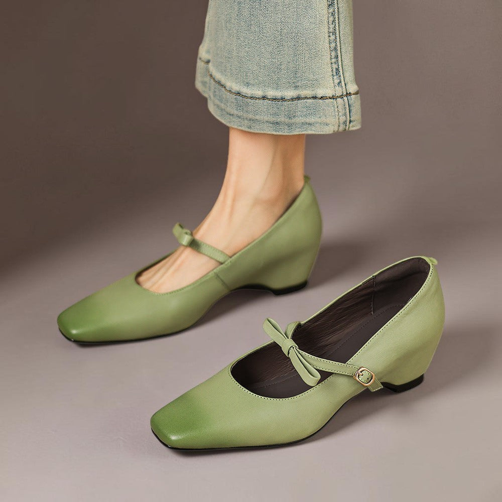 Bryony – Mary Jane-pumps med sløjferem