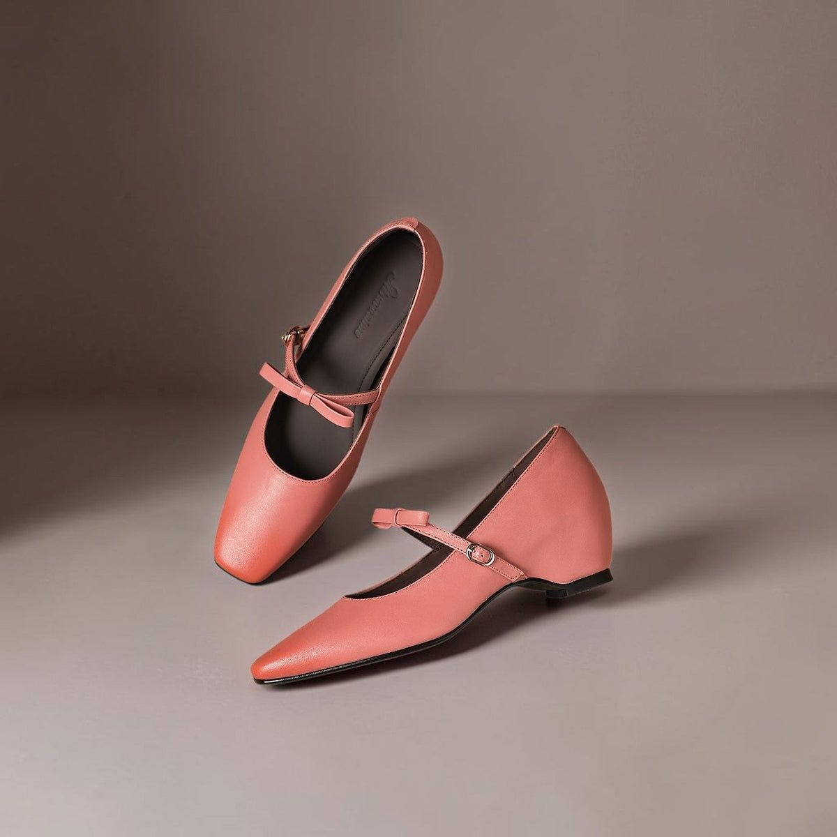 Bryony – Mary Jane-pumps med sløjferem